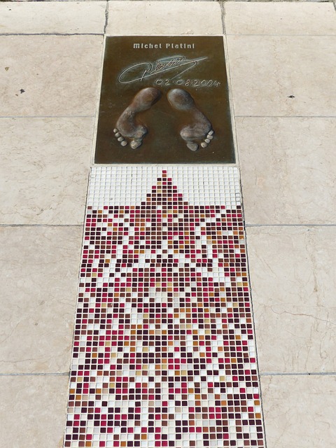 尤其是在第 尤其是在第