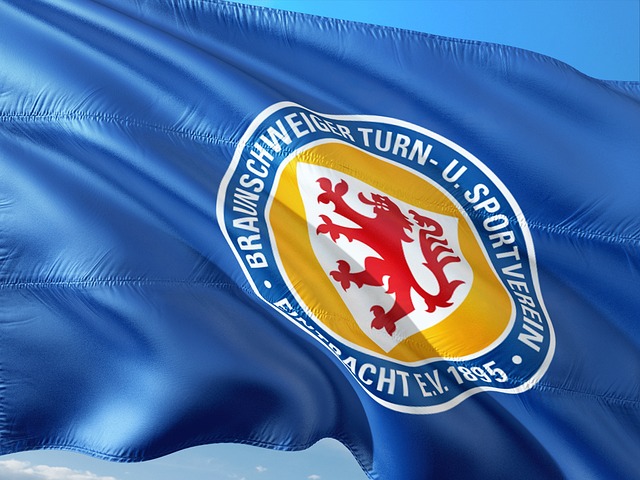 更是在多国 更是在多国